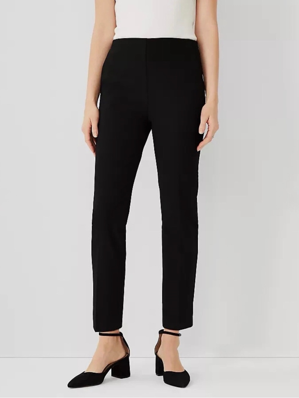 NWT Chicos ULTIMATE FIT Size 1 Ankle Pants Tapered Black Medium